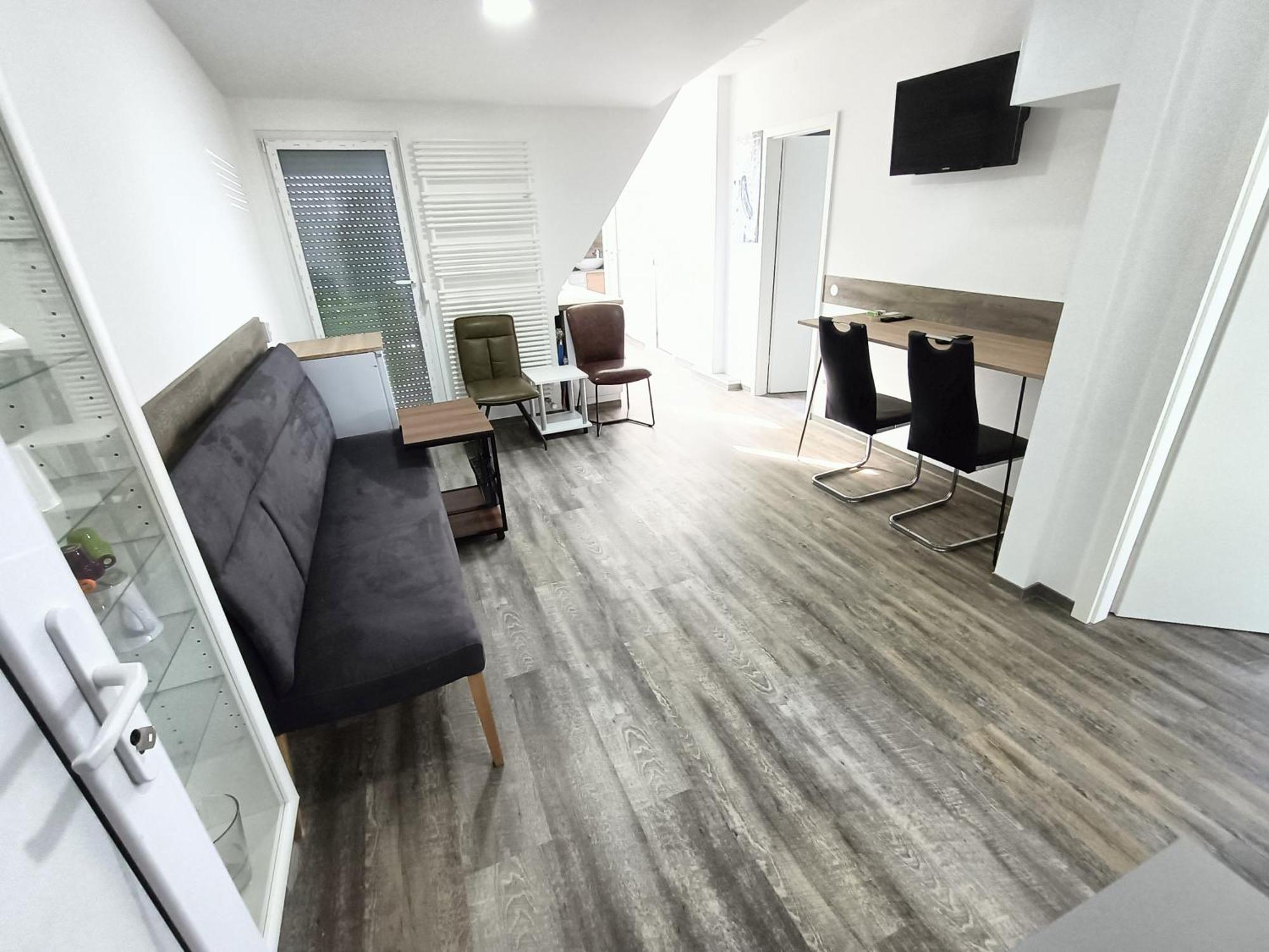 Fmi 9 Accommodation Raunheim Exterior foto
